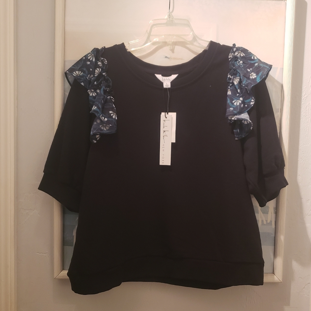 Nicole Miller NY short sleeved black top with ruffled accents on sleeves L